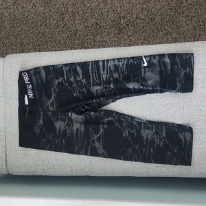 Nike Dri-Fit Crop Leggings